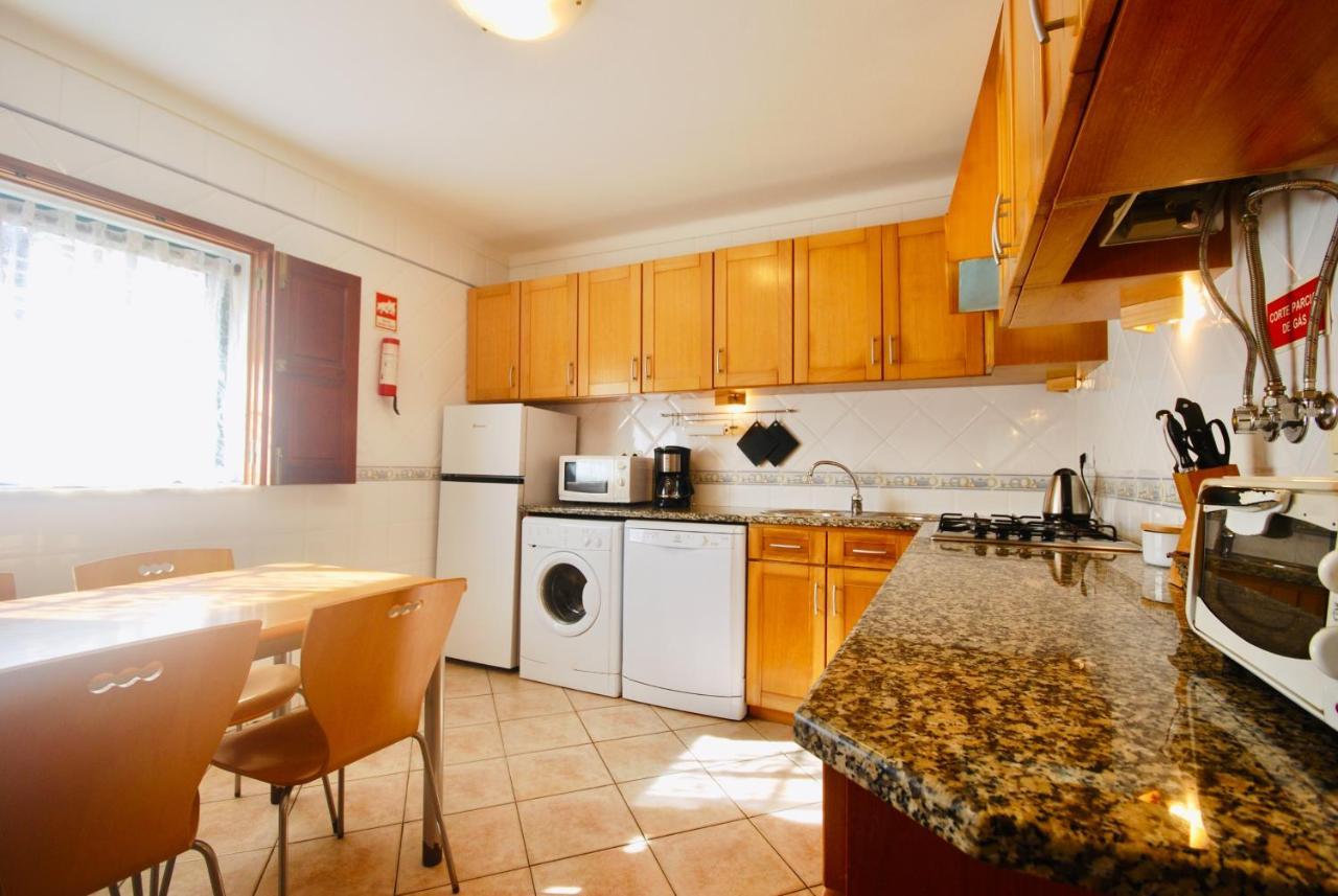 Catarina House - Baleal Beach, Balcony, Pool Ferrel  Buitenkant foto