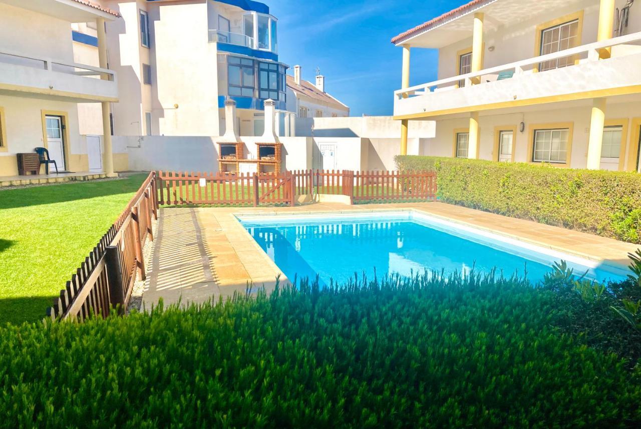 Catarina House - Baleal Beach, Balcony, Pool Ferrel  Buitenkant foto